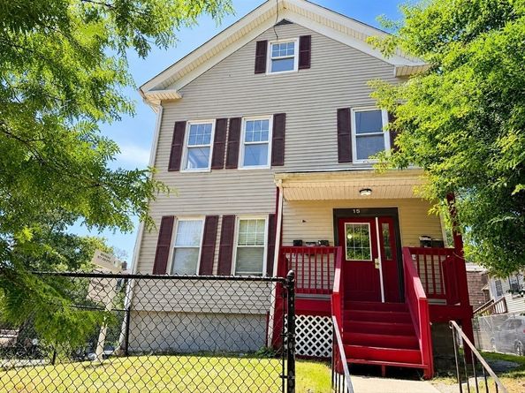 15 May St, Worcester MA 01610