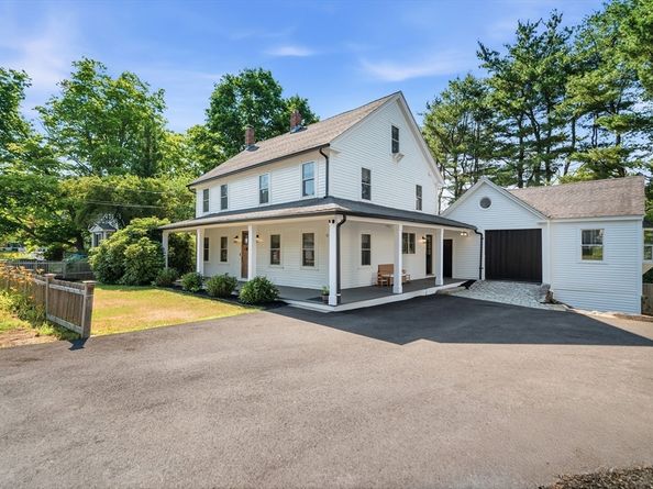 11 Crescent St, Stow MA 01175