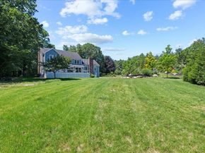 2 Fawcett Orchard Rd, Northborough MA 01532