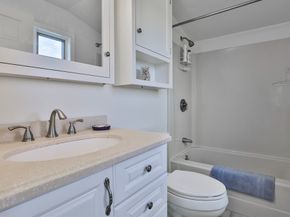 6 24th St, Newbury MA 01951