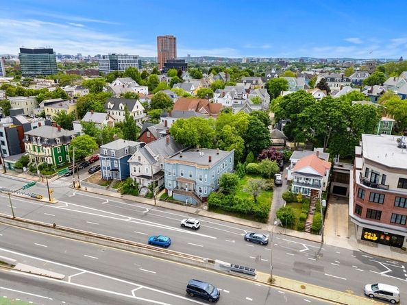 422 Mcgrath Highway, Somerville MA 02143