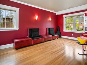 24 Radcliff Rd, Newton MA 02468