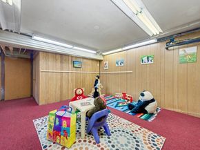 24 Radcliff Rd, Newton MA 02468