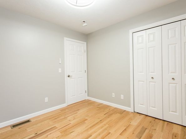 76 Number 6 Schoolhouse Rd, Charlton MA 01507
