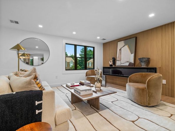 6 Wiswall Cir 6, Wellesley MA 02482