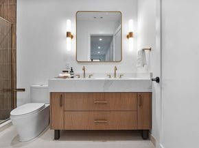 1114 Beacon St. 207, Newton MA 02461