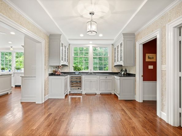 401 Sandy Valley Rd, Westwood MA 02090
