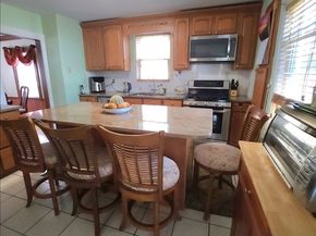 96 Brook Rd, Milton MA 02186