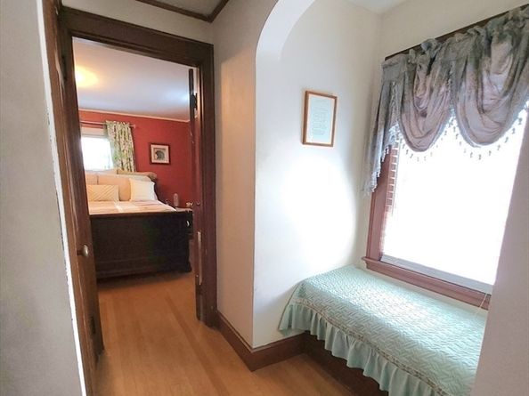 96 Brook Rd, Milton MA 02186