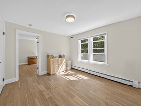 497 Massasoit Rd, Worcester MA 01604