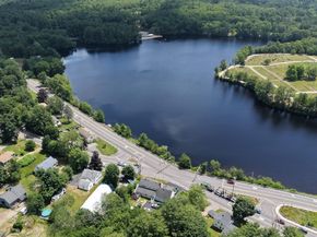 130 High St, Upton MA 01568