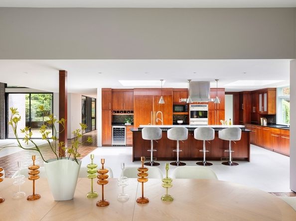 50 Crestwood Rd, Newton MA 02465