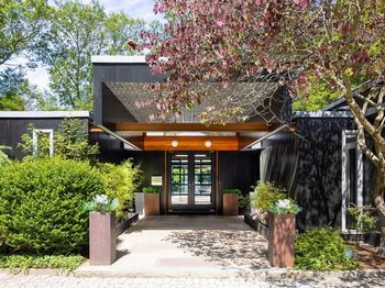 50 Crestwood Rd