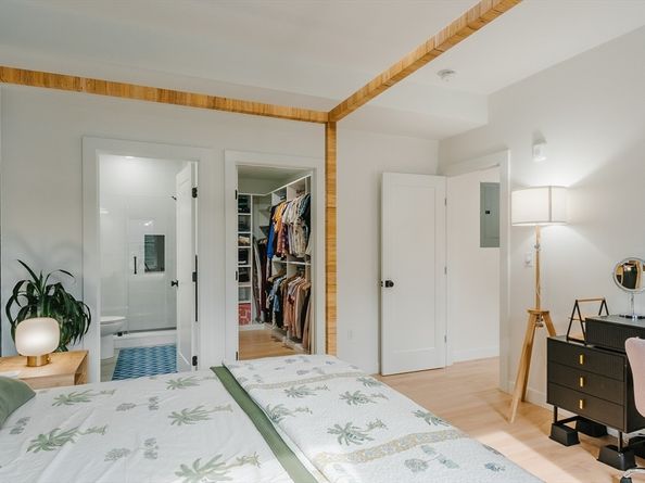 43 Withington St 7, Boston MA 02124