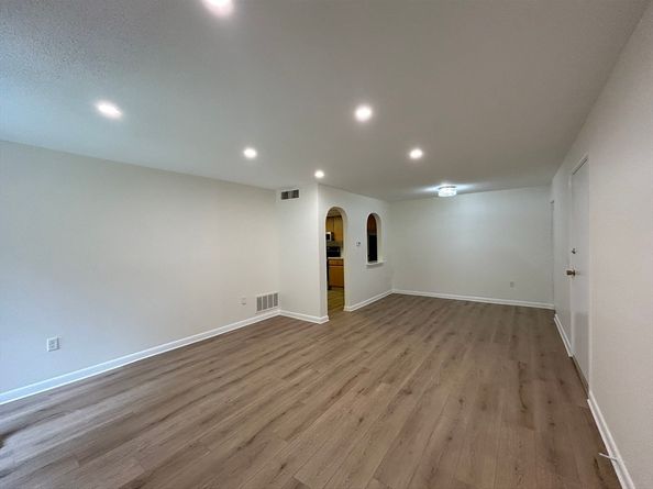 59 School St B8, Northborough MA 01532