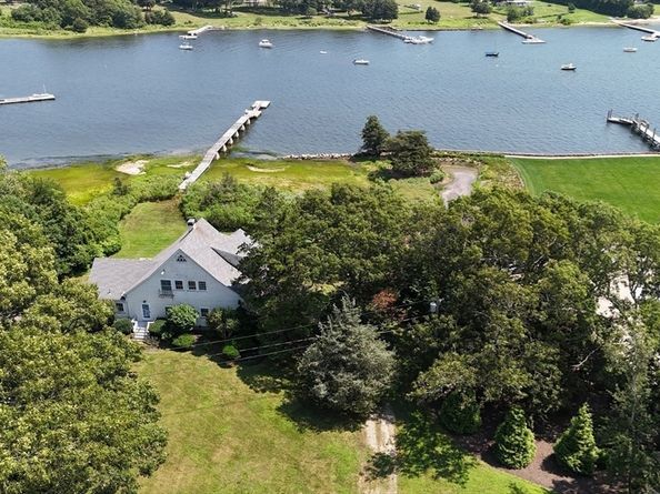 160 Allens Point Rd, Marion MA 02738