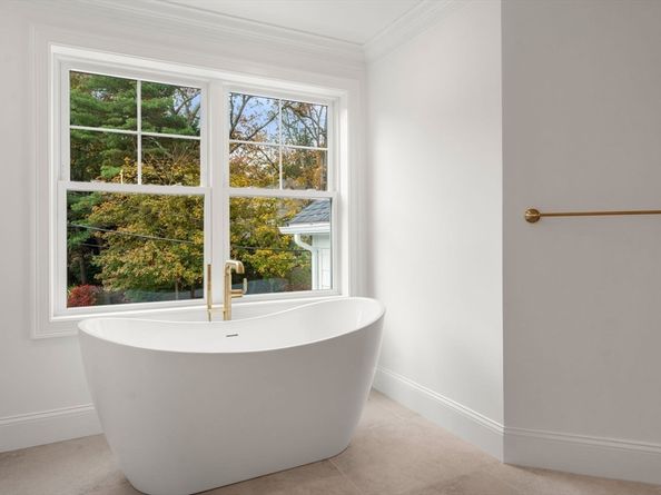 201 Lowell Road, Wellesley MA 02481