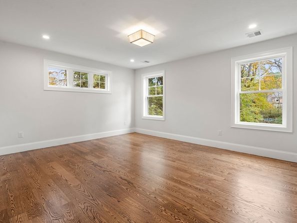 201 Lowell Road, Wellesley MA 02481