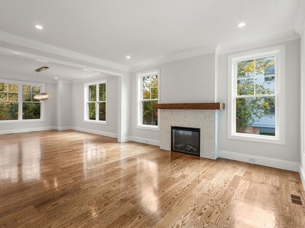 201 Lowell Road, Wellesley MA 02481