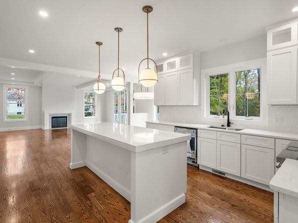 201 Lowell Road, Wellesley MA 02481