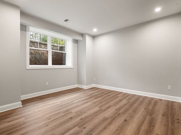 201 Lowell Road, Wellesley MA 02481