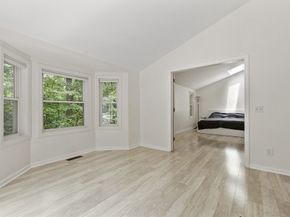 5 Maple Ridge Dr 5, Burlington MA 01803
