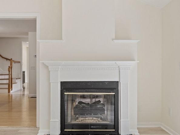 5 Maple Ridge Dr 5, Burlington MA 01803