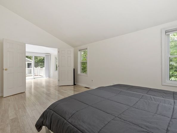 5 Maple Ridge Dr 5, Burlington MA 01803