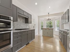 5 Maple Ridge Dr 5, Burlington MA 01803