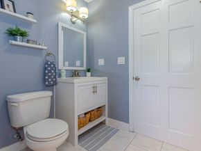1-3 Doctor Hickey Ln, Rochester MA 02770