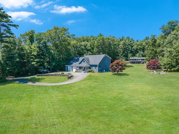 1-3 Doctor Hickey Ln, Rochester MA 02770