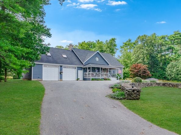 1-3 Doctor Hickey Ln, Rochester MA 02770