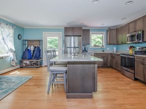 1-3 Doctor Hickey Ln, Rochester MA 02770