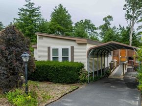 29 Pipers Way, Carver MA 02330
