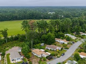 29 Pipers Way, Carver MA 02330