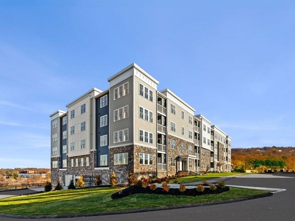 6 Stratton Drive 3307, Woburn MA 01801