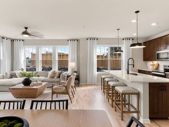 6 Stratton Drive
