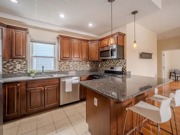 114 Central St 1, Waltham MA 02453