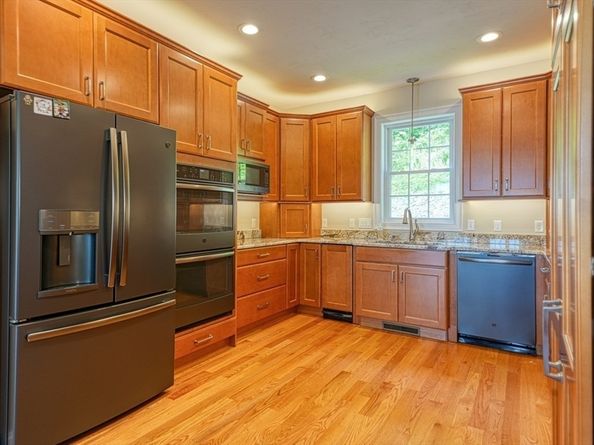38 Singletary, Millbury MA 01527