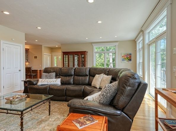 38 Singletary, Millbury MA 01527