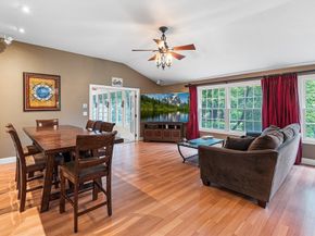 17 Buchanan Ln, Weymouth MA 02190