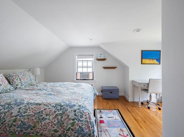 40 Lyman Rd, Milton MA 02186