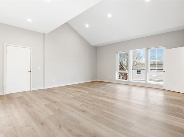 40 Elmont St 02, Boston MA 02121