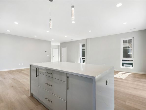 40 Elmont St 02, Boston MA 02121