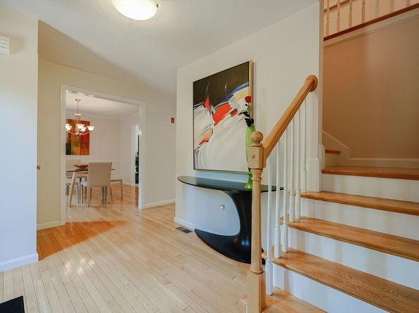 11 Heron Ln, Hopedale MA 01747