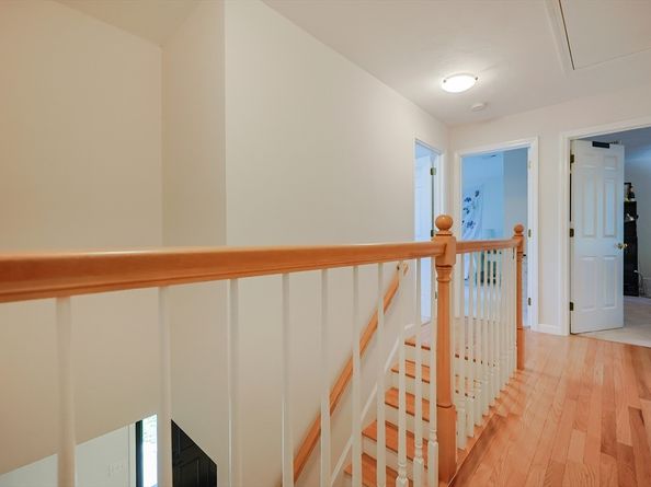 11 Heron Ln, Hopedale MA 01747