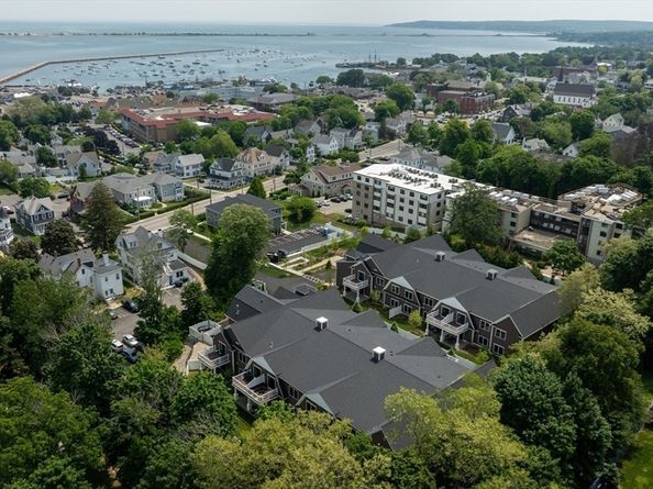 134 Court St 6, Plymouth MA 02360