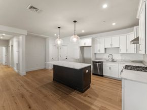 134 Court St 6, Plymouth MA 02360
