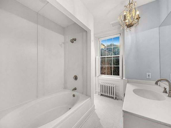 35 Mt Vernon Street 1, Boston MA 02108