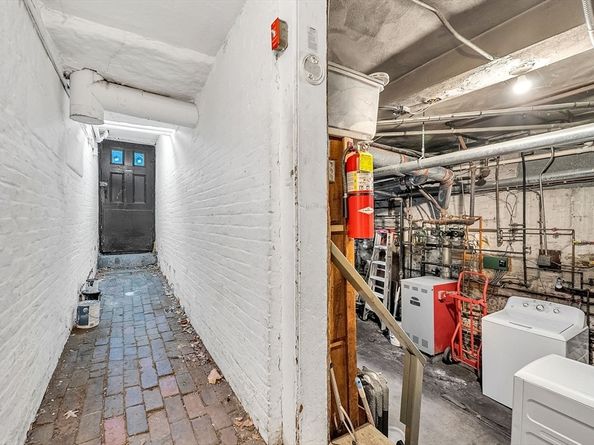 35 Mt Vernon Street 1, Boston MA 02108